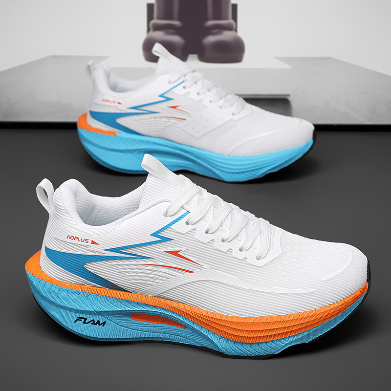 マラソン男性ランニングシューズカーボンボード特殊カジュアルス - Men Shoes Trainers のレビューと価格