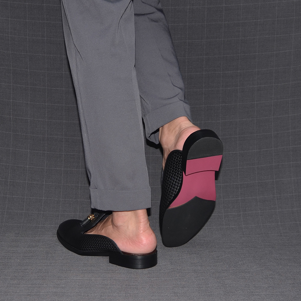 メンズクローズドトゥハーフシューズ ブラックミュールスリッパ - Men Shoes Louboutin のレビューと価格