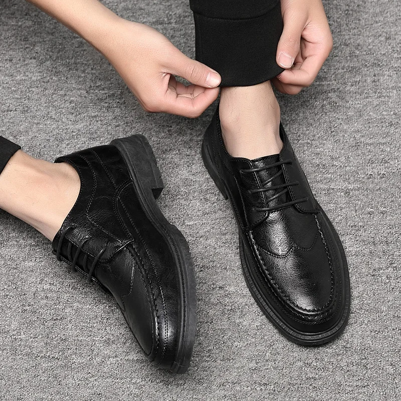 男性用の高品質のカジュアルシューズ,快適で通気性のあるフォー - Men Shoes Louboutin のレビューと価格